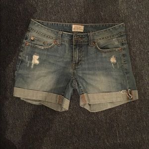 Medium wash jean shorts